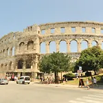 Apartment Pula Arena