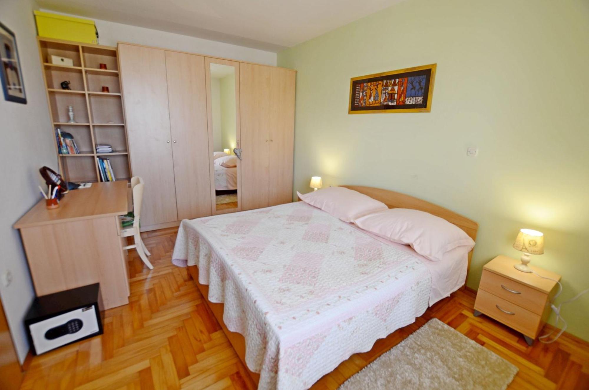 Apartment Arena